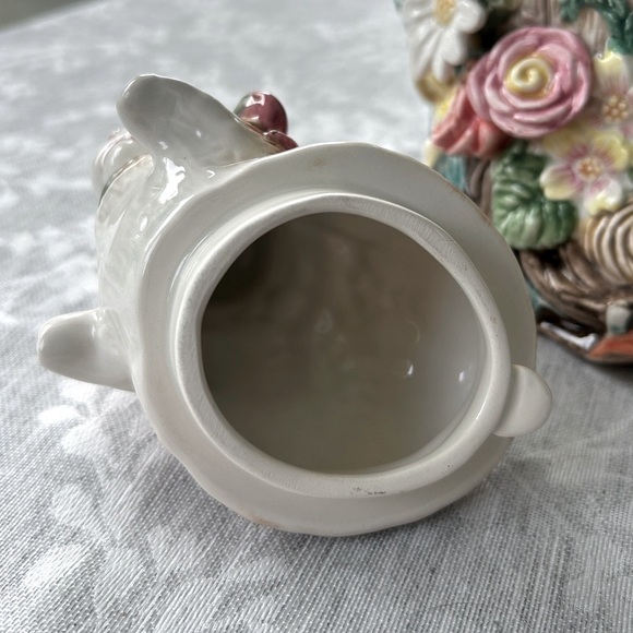Vintage Fitz and Floyd Classics Bunny Teapot - Picture 16 of 16